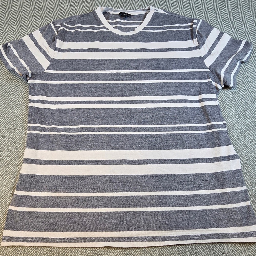 Express Mens Navy Blue White Striped Short Sleeve Crew Neck Tee Shirt Size L